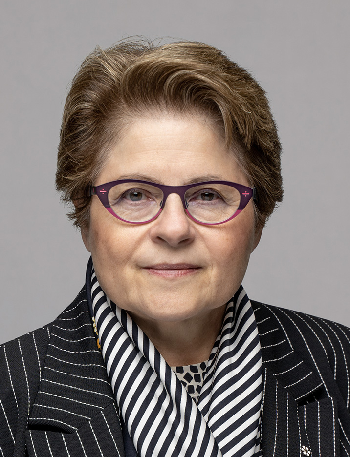 Professor Chaviva Hošek